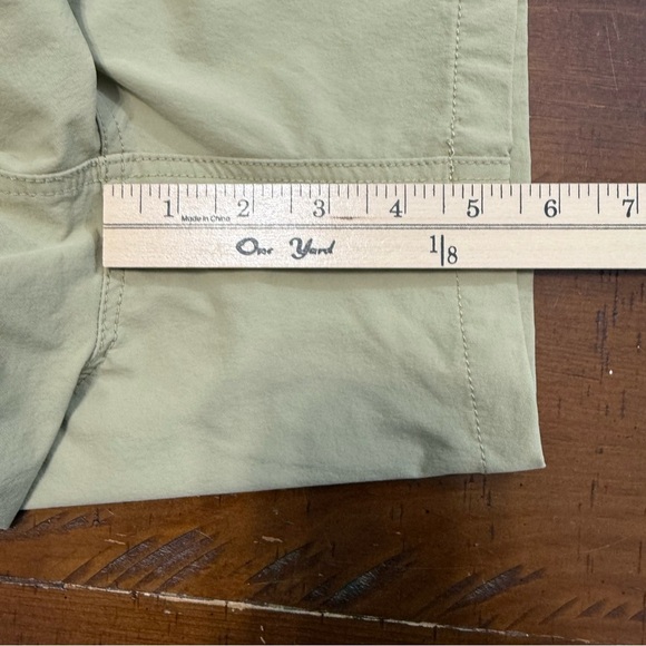 The Southern Shirt Company Nomad Tan Flat Front Shorts Men’s size Small - Picture 6 of 11